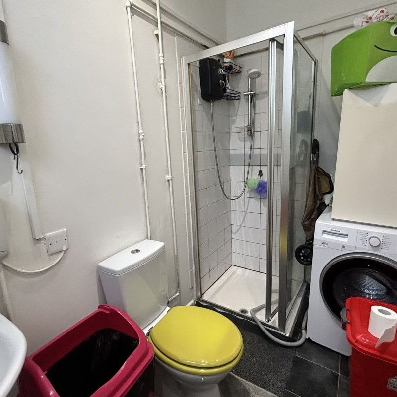 Tudor Road, LEICESTER - Photo 1