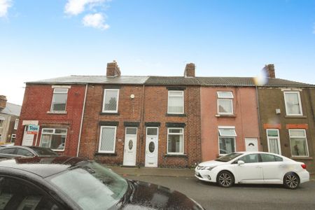 3 bedroom terraced house to rent - Photo 4