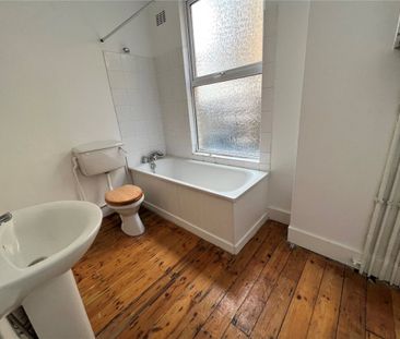 Beech Road, N11, London - Photo 5