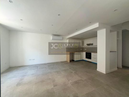 Location Maison 4 pièces 75m² PUGET VILLE 83390 - Photo 1