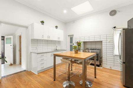 Charming 3-Bedroom Home in a Convenient Inner-City Location - Photo 4