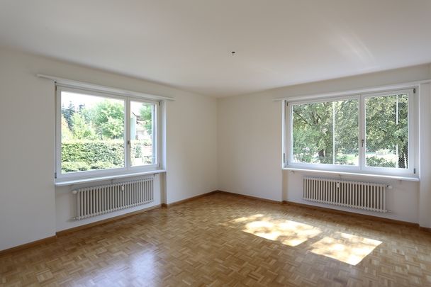 Wohnen im Grünen - grosszügige 4.5-Zimmerwohnung in Riehen - Foto 1