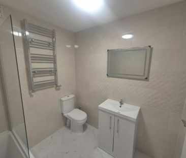 3 bedroom apartment to rent - Photo 4