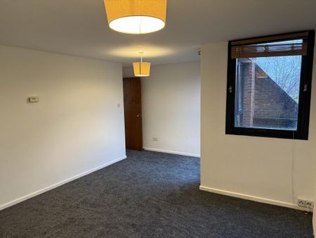 3 bedroom flat to rent - Photo 5