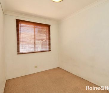 3 Bedroom Unit - Good Location - Available 23/10/25!!!! - Photo 2