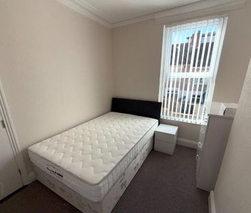 10 Chadwick Street, Belfast, BT9 7FD - Photo 3