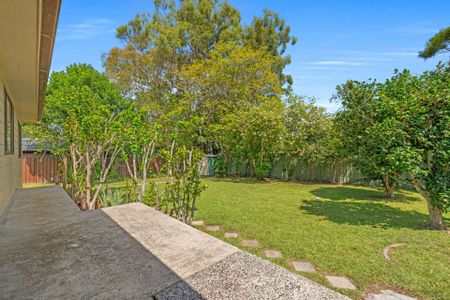 Refurished home in Central and convenient location - Photo 5