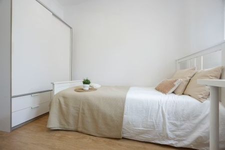 Carrer de Motilla del Palancar, Valencia, Valencian Community 46019 - Photo 2