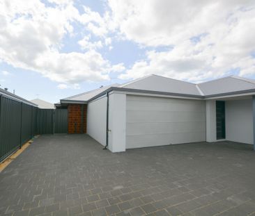 Brand New Two Bedroom Dual Living Property! - Photo 3