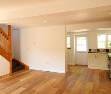 2 bedroom terraced house to rent - Photo 1