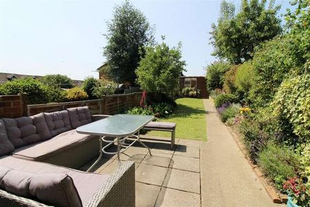 Donkin Hill, Caversham, Reading, RG4 - Photo 4