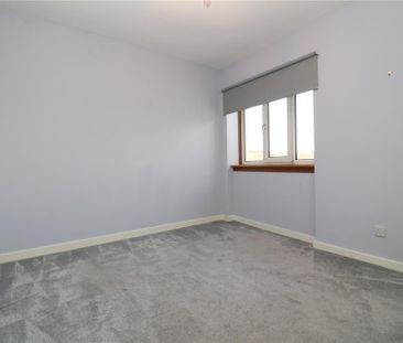 3 bedroom apartment to rent - Photo 5