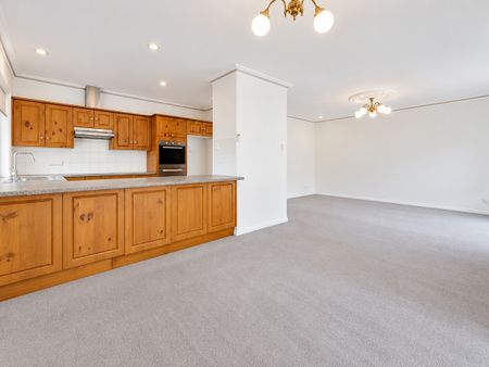 1 / 2 Holton Court, St Peters SA 5069 - Photo 4