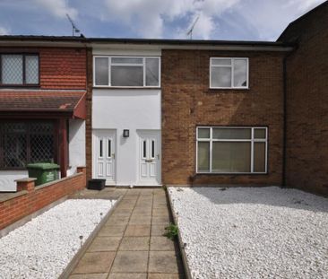 3 bedroom terraced house to rent - Photo 2