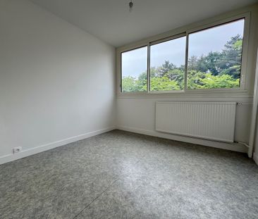 Location Appartement 4 pièces 81m² LIMOGES 87100 - Photo 3