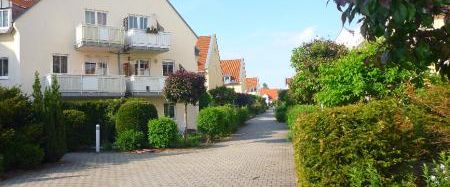 Gemütliche 1-Zi-Wohnung mit Terrasse, kl. Garten und Einbauküche in ruhiger und grüner Lage. - Photo 1