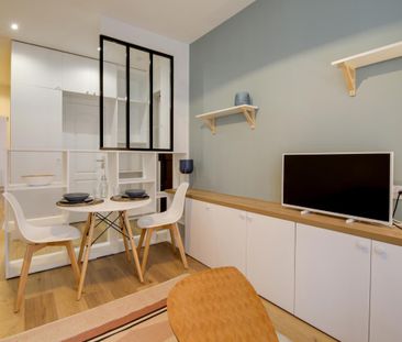 Location Appartement 2 pièces Meublé 33m² LYON 8ème - Photo 2