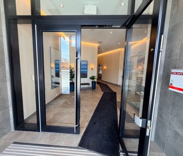 For Lease - 2 Manderlay Drive, Toronto, Ontario - Photo 2