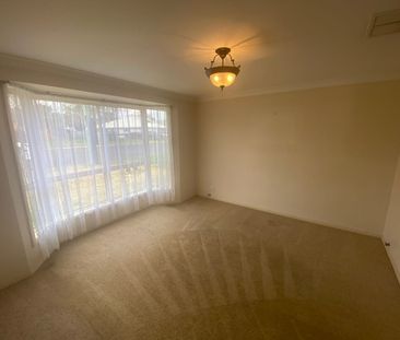 3 BEDROOM HOME LOCATED OXLEY VALE - Photo 1