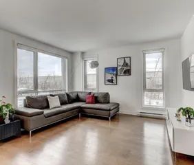1 room apartment of 106m² in Laval - Photo 2