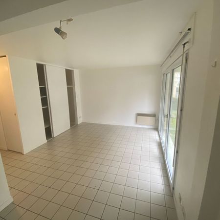 Location Appartement 1 pièce 23m² - Photo 4