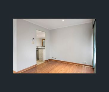 23 Crown Crescent, Paralowie, SA 5108 - Photo 4