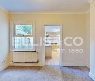 3 bedroom terraced house to rent - Photo 2