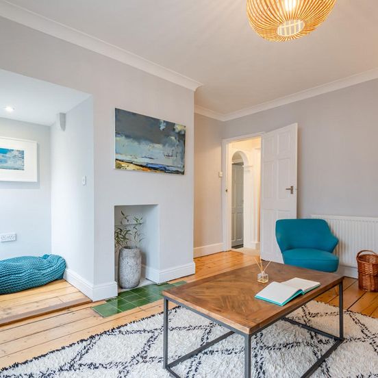 High Street - Photo 1