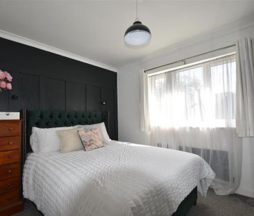 2 bedroom house to rent - Photo 1