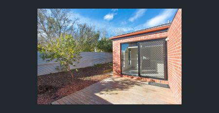 LOW MAINTENANCE TOWN HOUSE MINUTES TO BALLARAT CBD - Photo 4