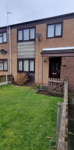 3 bedroom terraced house to rent - Photo 1