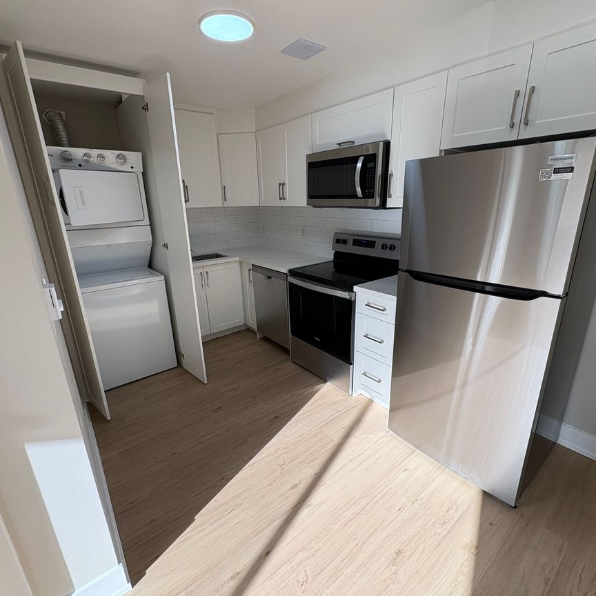 For Lease - 31 Huron Heights Drive Unit# 3, Newmarket, Ontario - Photo 1