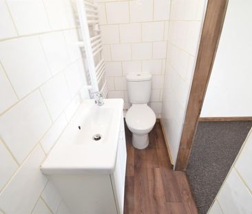 Cluntergate, Horbury, Wakefield - Photo 4