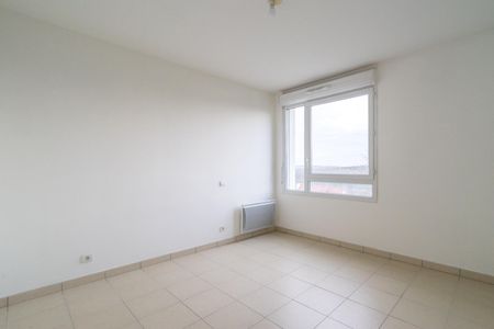 location Appartement T2 DE 43.37m² À CORBEIL ESSONNES - Photo 4