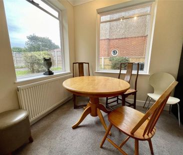 6 bedroom detached house to rent - Photo 4