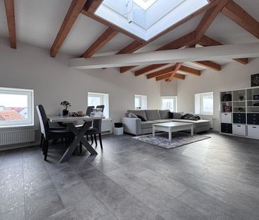 Charmante 2- Zimmer Dachgeschosswohnung in der Schelfstadt - Foto 1