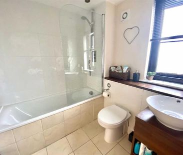 2 bedroom apartment to rent - Photo 6