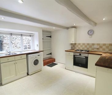 2 Bedroom Terraced To Let - Photo 3