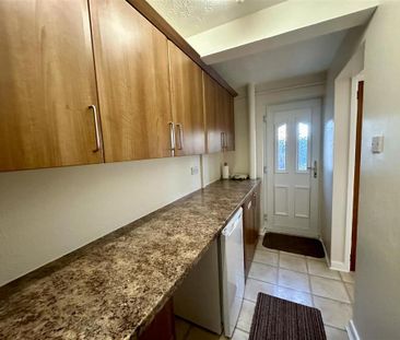 2 bedroom terraced house to rent - Photo 2