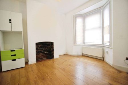 Dixon Street, Swindon, Swindon, SN1 - Photo 4
