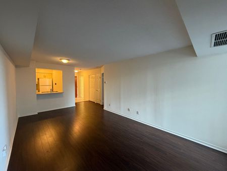 For Lease - 18 Hillcrest Avenue Unit# 406, Toronto, Ontario - Photo 2