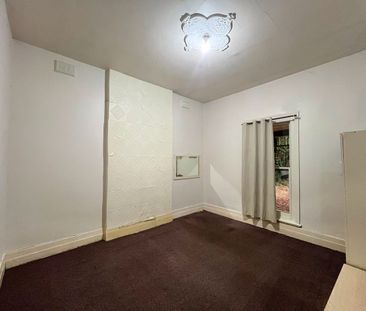 Walk to Monash Uni and Caulfield Station - Photo 6