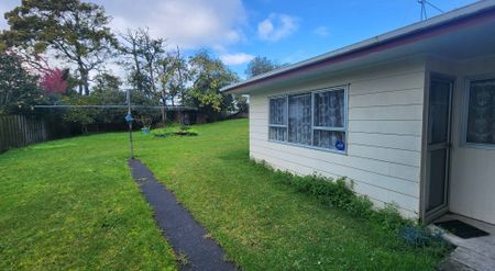 Embrace Simple Charm - Photo 4