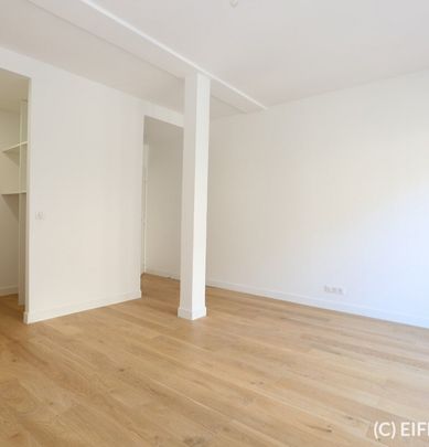Appartement • Saint Philippe du Roule - Photo 1