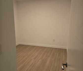 One Bedroom Suite - North Burnaby - Photo 4