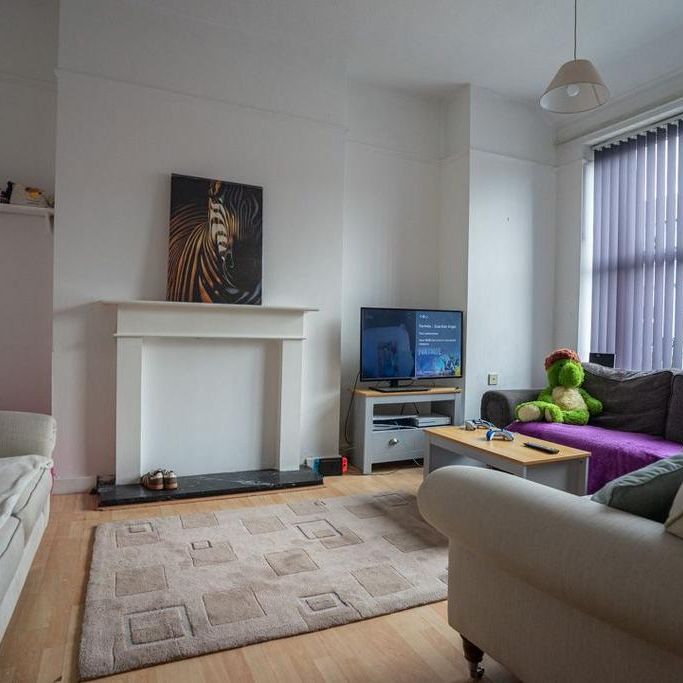 7 bedroom detached house to rent - Photo 1