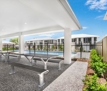 Luxury 3 Bdm Townhouse - Photo 1