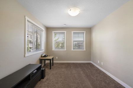 901 Evanston Manor Nw - Photo 5