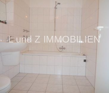 ** Maisonettewohnung mit Balkon** für Singles in gepflegtem Umfeld ! - Photo 3