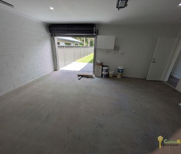 Fully Fenced & Pet Friendly Stylish & Spacious Home in the Northern... - Photo 1